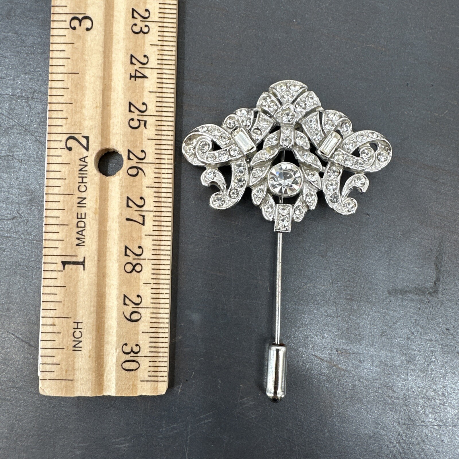KJL Kenneth Jay Lane Stickpin Lapel Pin With Rhinestones