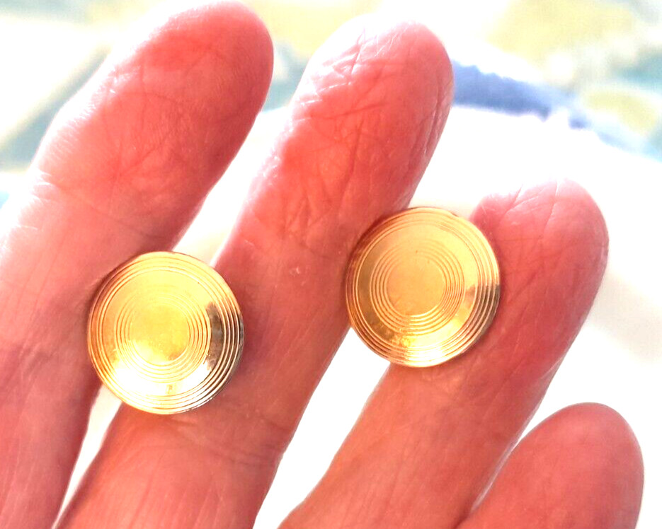 Vintage SWANK Gold Tone Swirl Classic Good Look .5″ Cufflinks