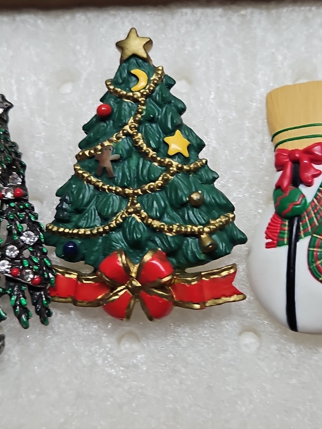 Christmas lot, Pierre Nicol Watch, Broach Collection Reindeer,Trees,Snowman Bear