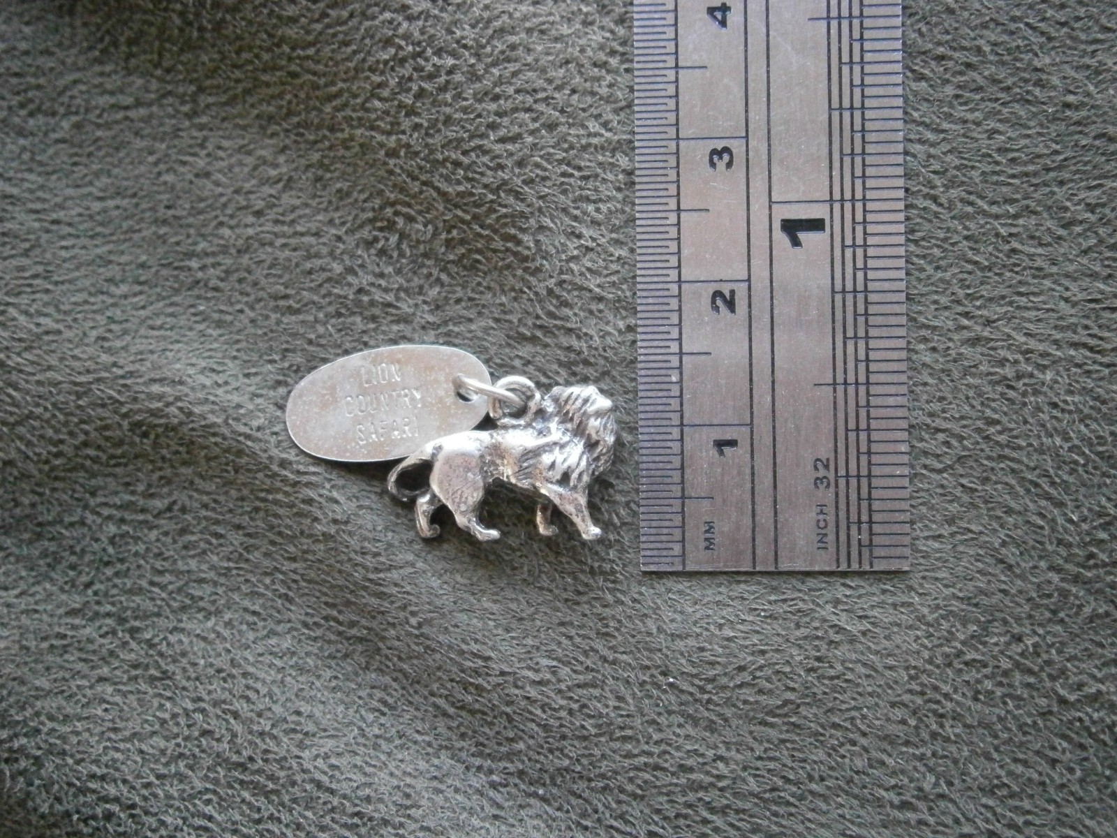 Small Lion Country Safari Lion Vtg Sterling Silver Bracelet Charm Pendant 2.5g