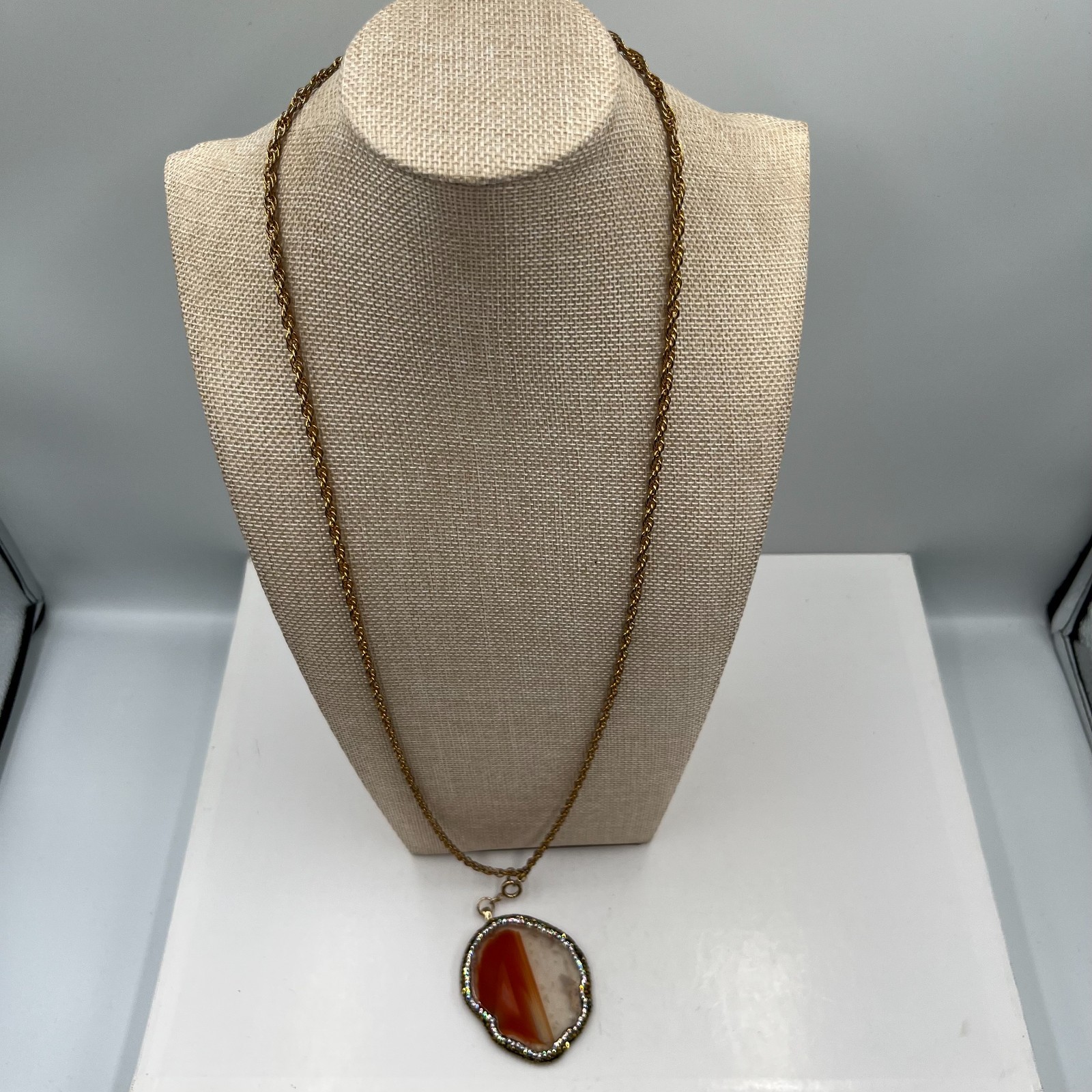 Vintage Banded Agate Slice Pendant Necklace Gold Tone Orange White Geode Boho
