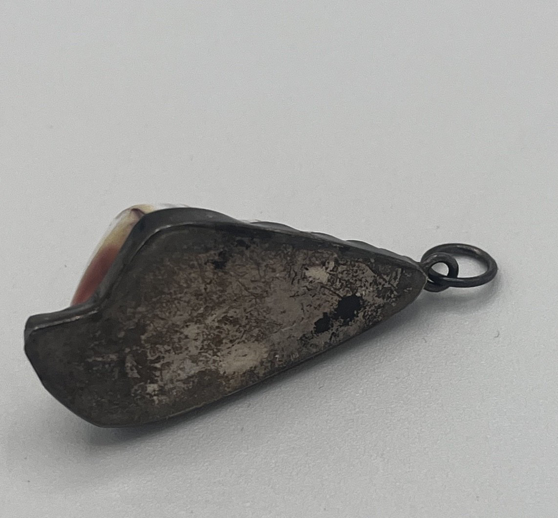 Natural Sea Shell Hand Tooled Silver Encased Vintage Charm Pendant Necklace