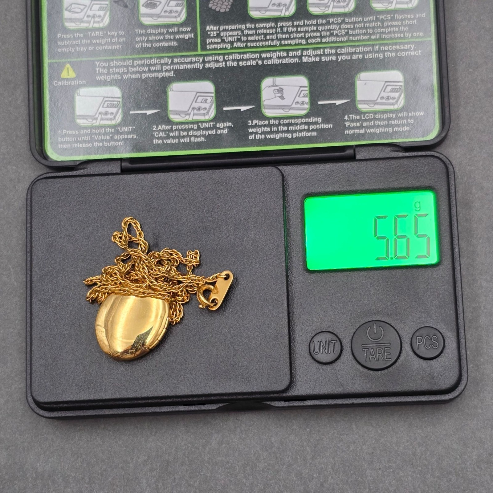 Vintage Hallmark Cards Locket Pendant Necklace 18″ Gold Tone Rope Chain