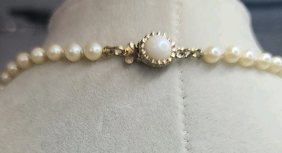 Vintage Faux Graduated Pearl Necklace 16.5″