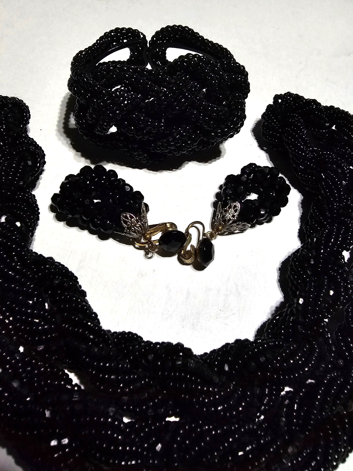 TWISTED STRAND BLACK GLASS SEAD BEAD NECKLACE, EARRINGS & BRACELET – VINTAGE