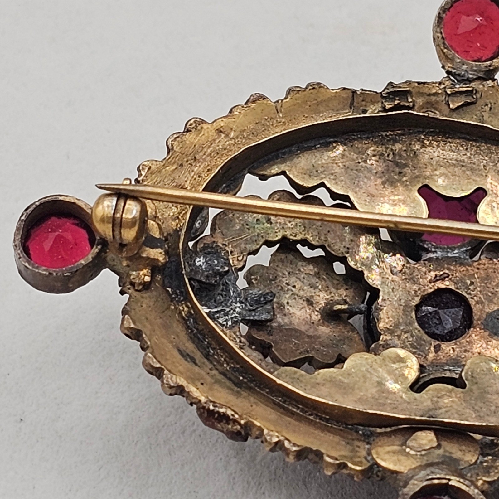 Vtg Bohemian Czech Garnet Brooch Deep Red Victorian Style Floral Cluster 2.5″