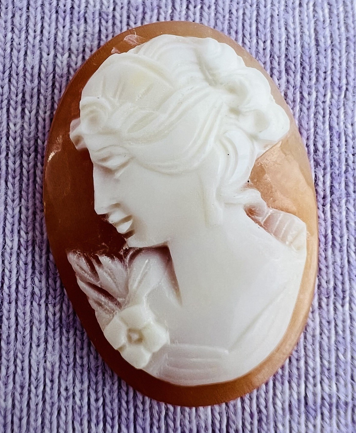 Vtg Hand Carved Shell Cameos (4) Loose Oval Lady Portrait Right Facing 2, Left 2