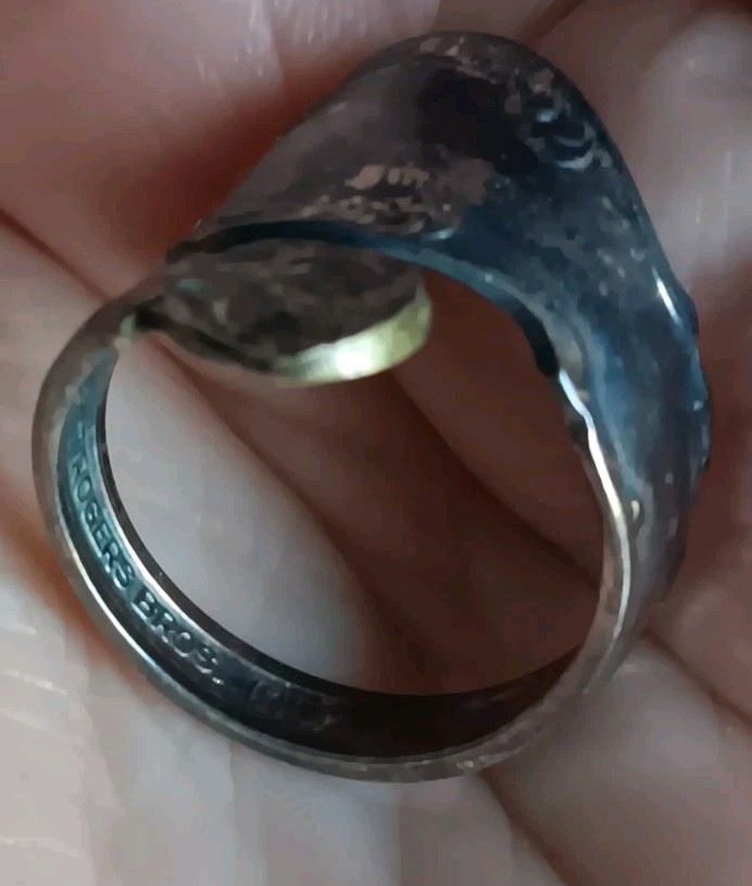 Vintage *Damaged* Rogers Silverplate Upcycled Spoon Ring Size 6