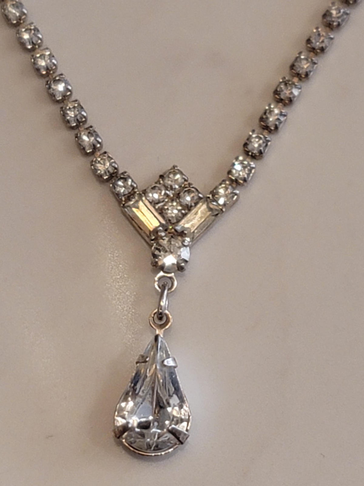 Vintage Rhinestone Necklace Crystal Teardrop Pendant Bridal Formal 16 Inch