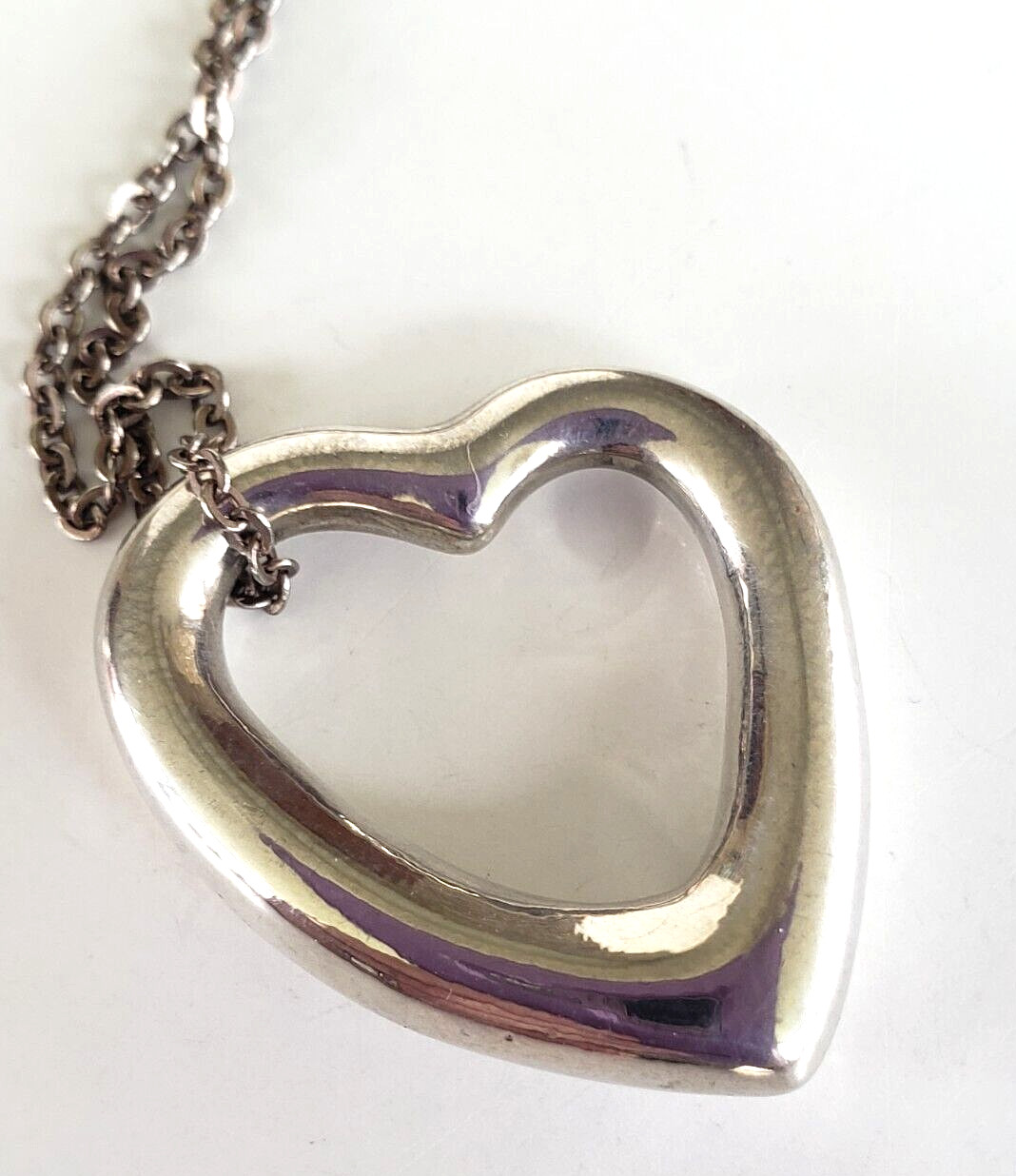 Vintage Open Heart Silver Tone Pendant Necklace 23.5″ Cable Chain
