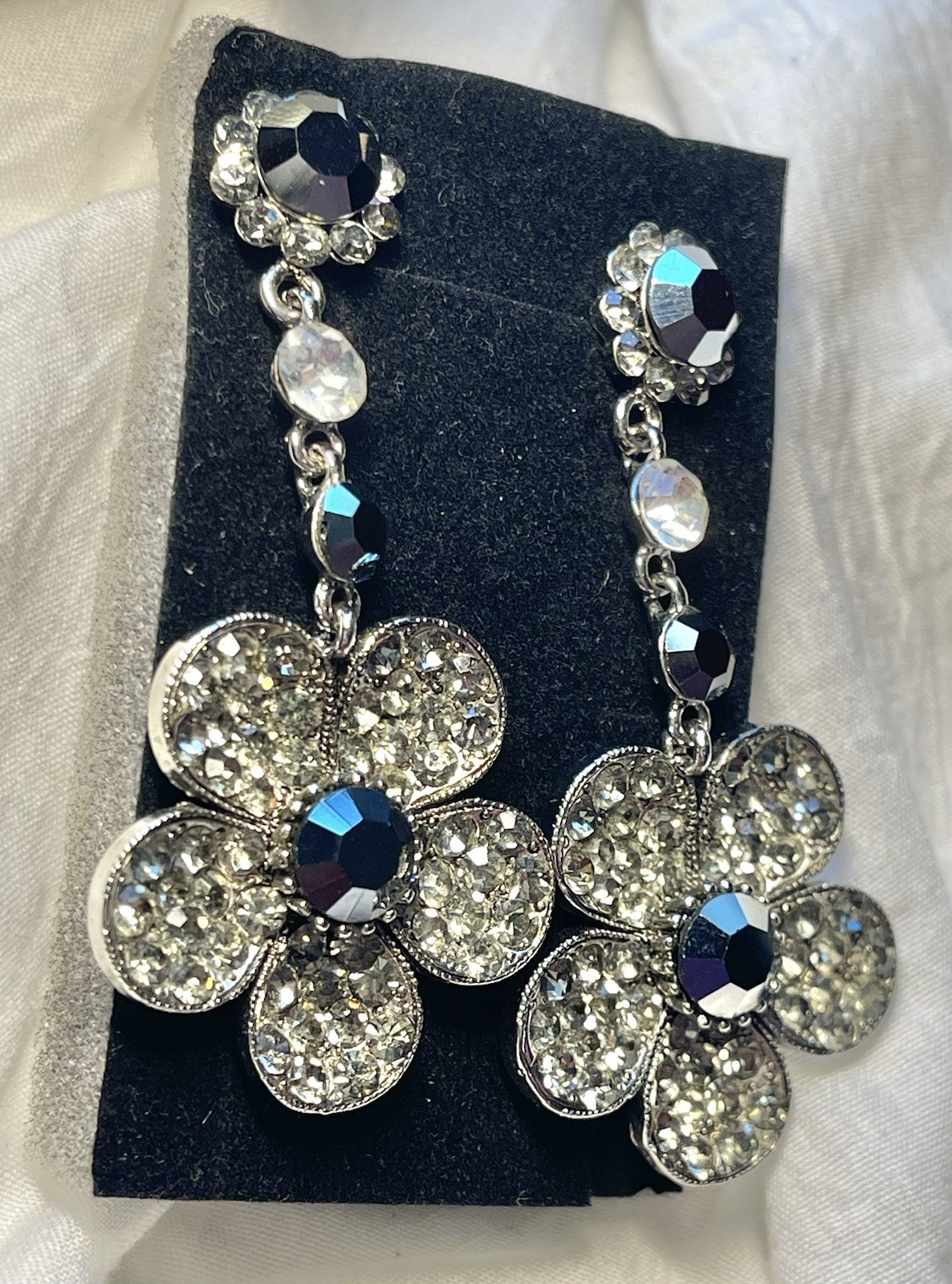 VTG RHINESTONE FLOWER Post EARRINGS SSB BLACK CLEAR PAVE DANGLE DROP SILVER Tone