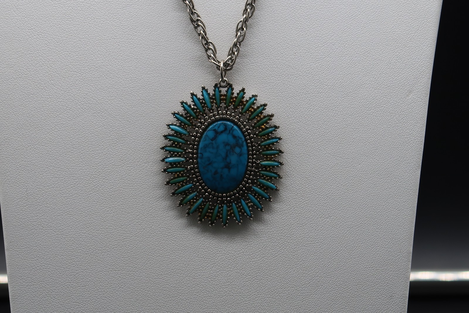 Vtg South Western Style Faux Turquoise Cabochon Silver Tone Chain Necklace