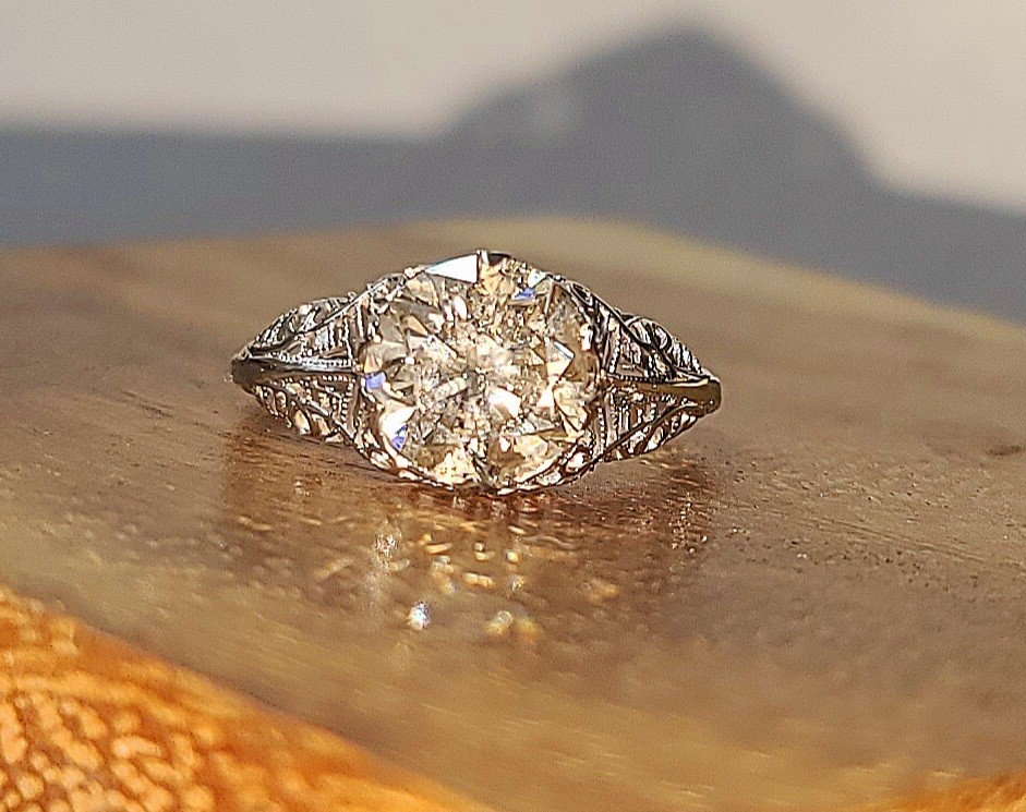 Vintage 18k White Gold Engagement Ring 2.75ct Natural Light Champagne Diamond