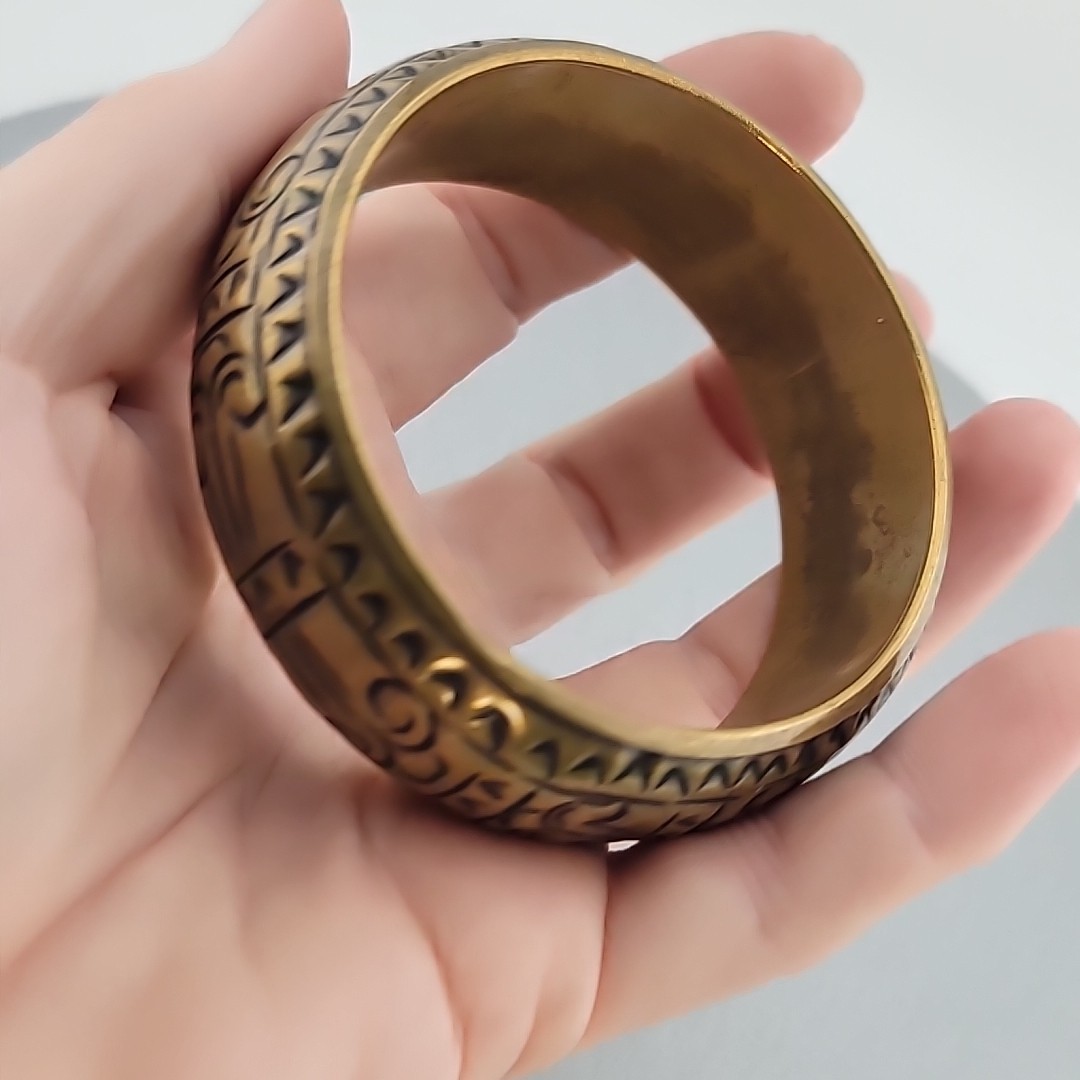 Vtg 8″ Bronze Tone Ethnic Pattern Puff Bangle Bracelet