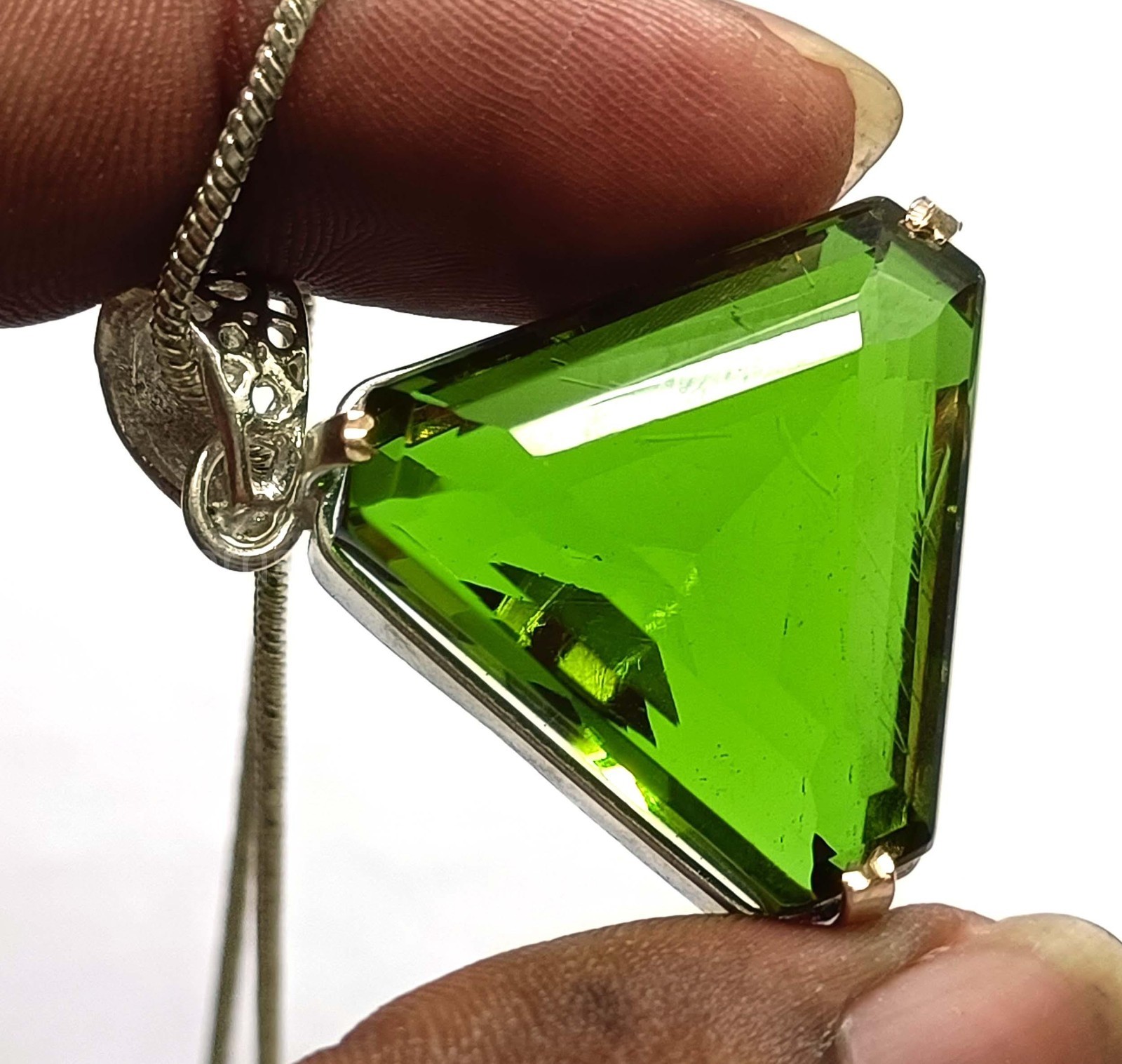 89.70 Ct Color-Change Alexandrite Pendant | Fancy Cut 39x29mm + 925 Chain 5SDR
