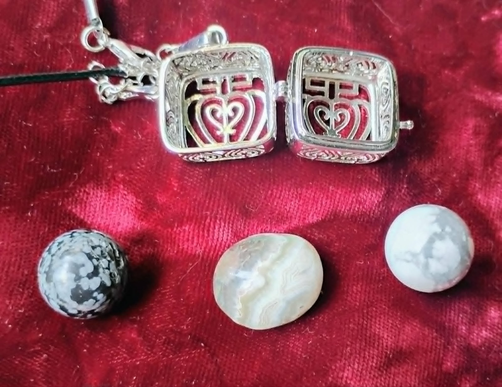 Vintage Aroma Therapy 3/4″ Box Locket Necklace with 3 stones 18″-20″ adjustable