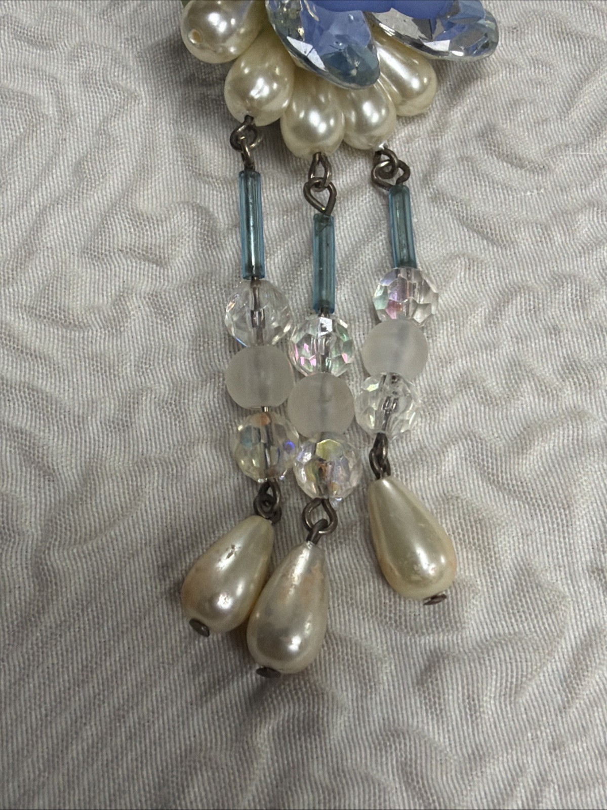 Vintage 1950’s 3D Dimensional Floral Cluster Top Flower Dangle Clip Earrings