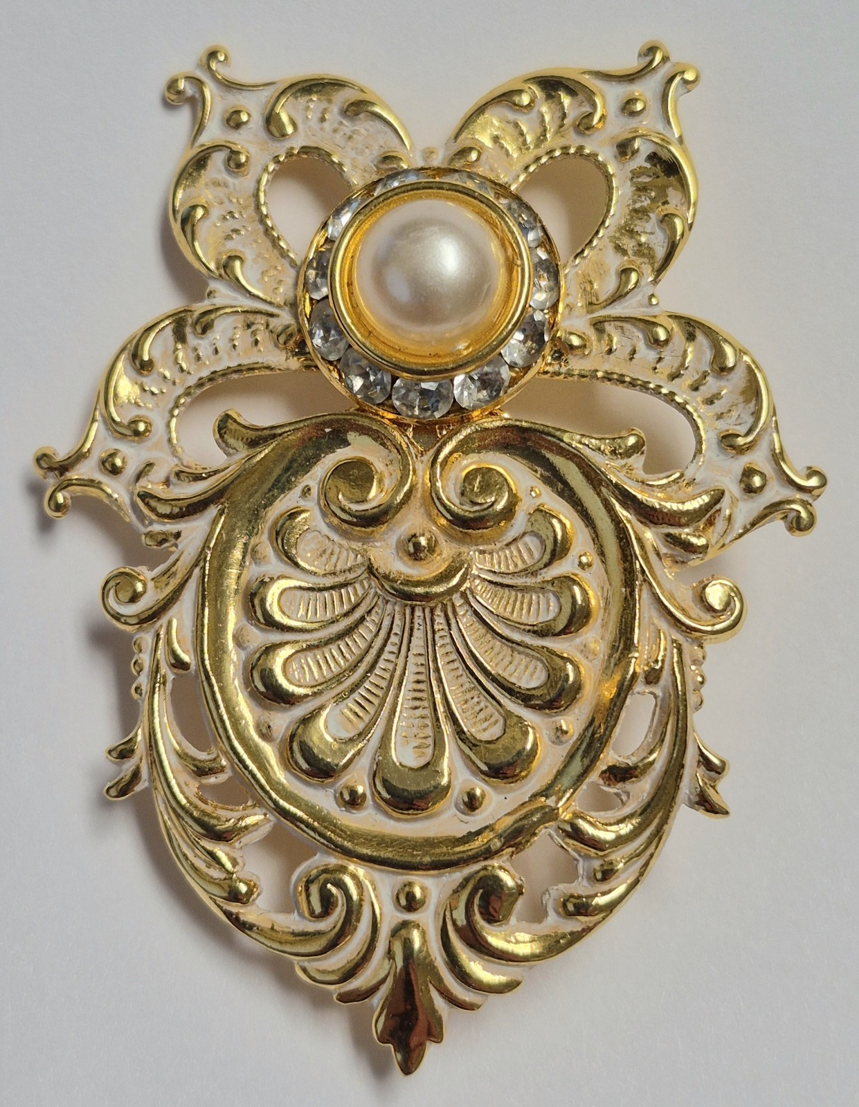 Vintage Angel Brooch Signed Jane Davis 1999 Angels of Love Gold Tone Art Nouveau