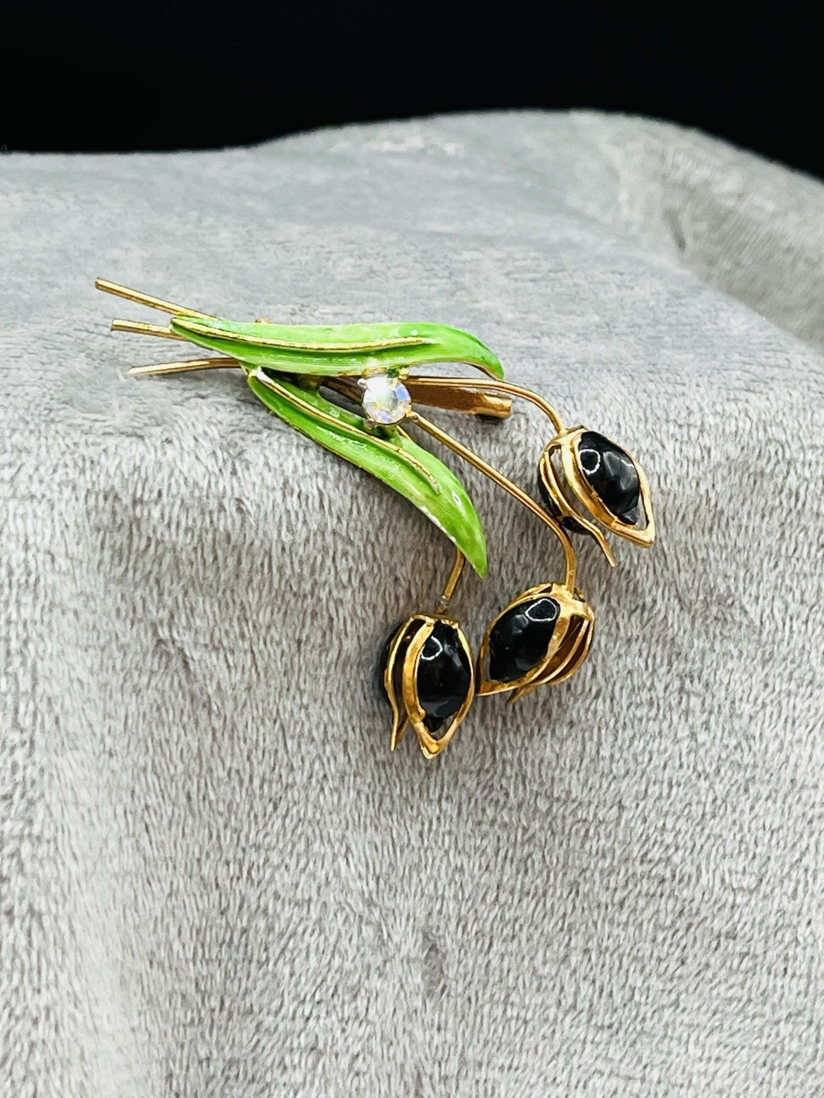 Vintage Black Enamel Moving Tulip Mid Brooch 3-D Bouquet Gold tone 2.5”