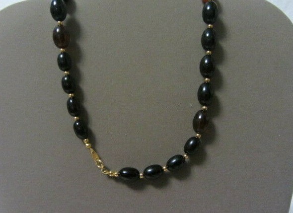 TRIFARI LUCITE GLASS BEADS BROWN & BLACK DIFFERENT SHAPES 28″ NECKLACE MARKED