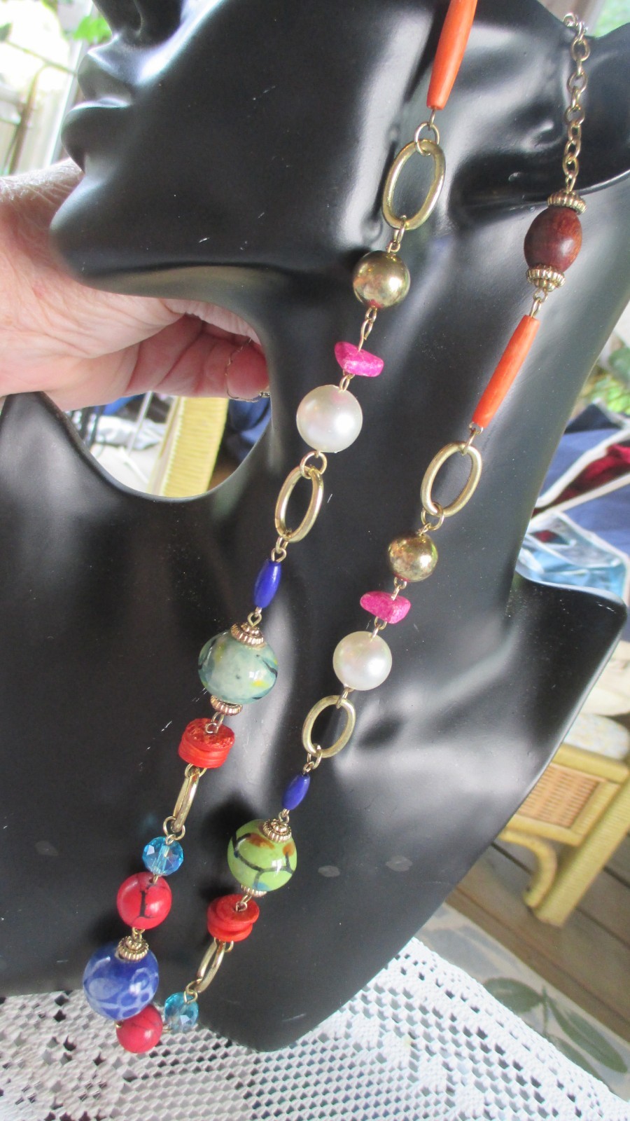 VINTAGE 34″ FAUX PEARL AND WOOD AND CERAMIC BEAD NECKLACE USA