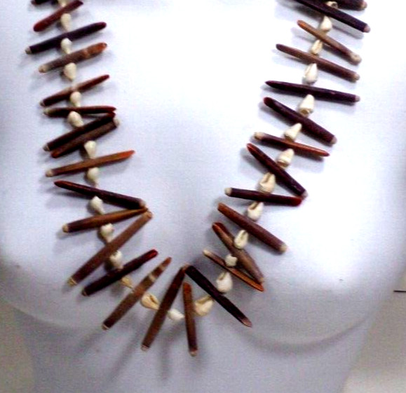 Beach Shell Necklace 32″ Long Natural Coastal Style JZ23