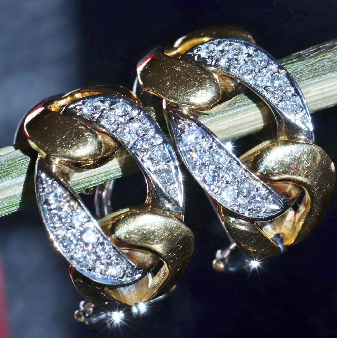 18k 750 multi tone gold earrings 0.35c natural diamond 0.72″ dangle 12.30g N3308