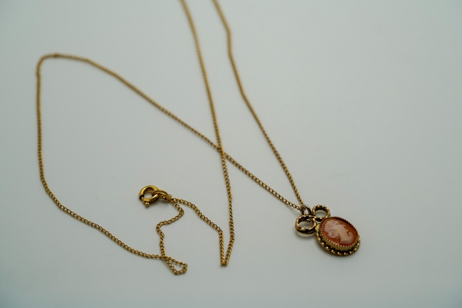 Vintage 12k Gold Filled Cameo 1.8cm Necklace 18.5” JB1