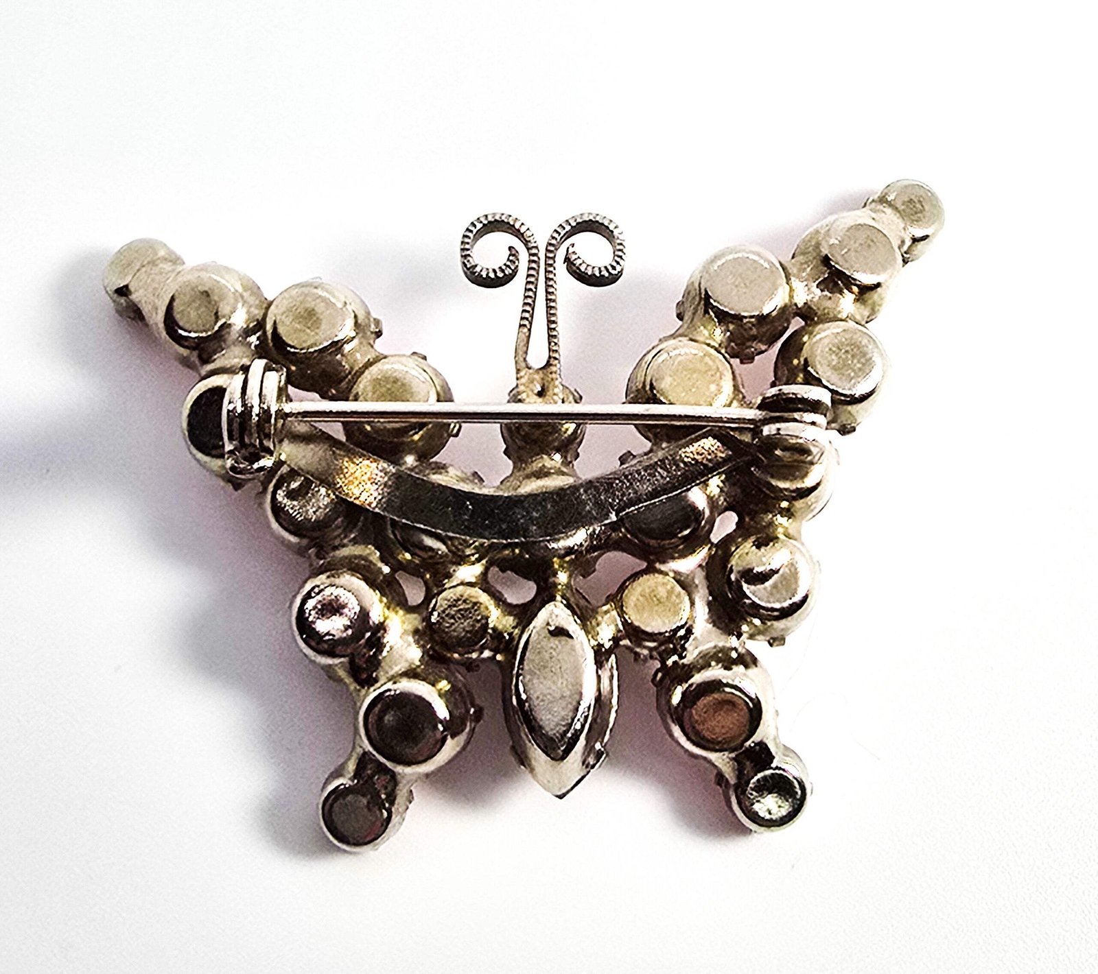 Juliana DeLizza and Elster verified pink rhinestone vintage butterfly brooch