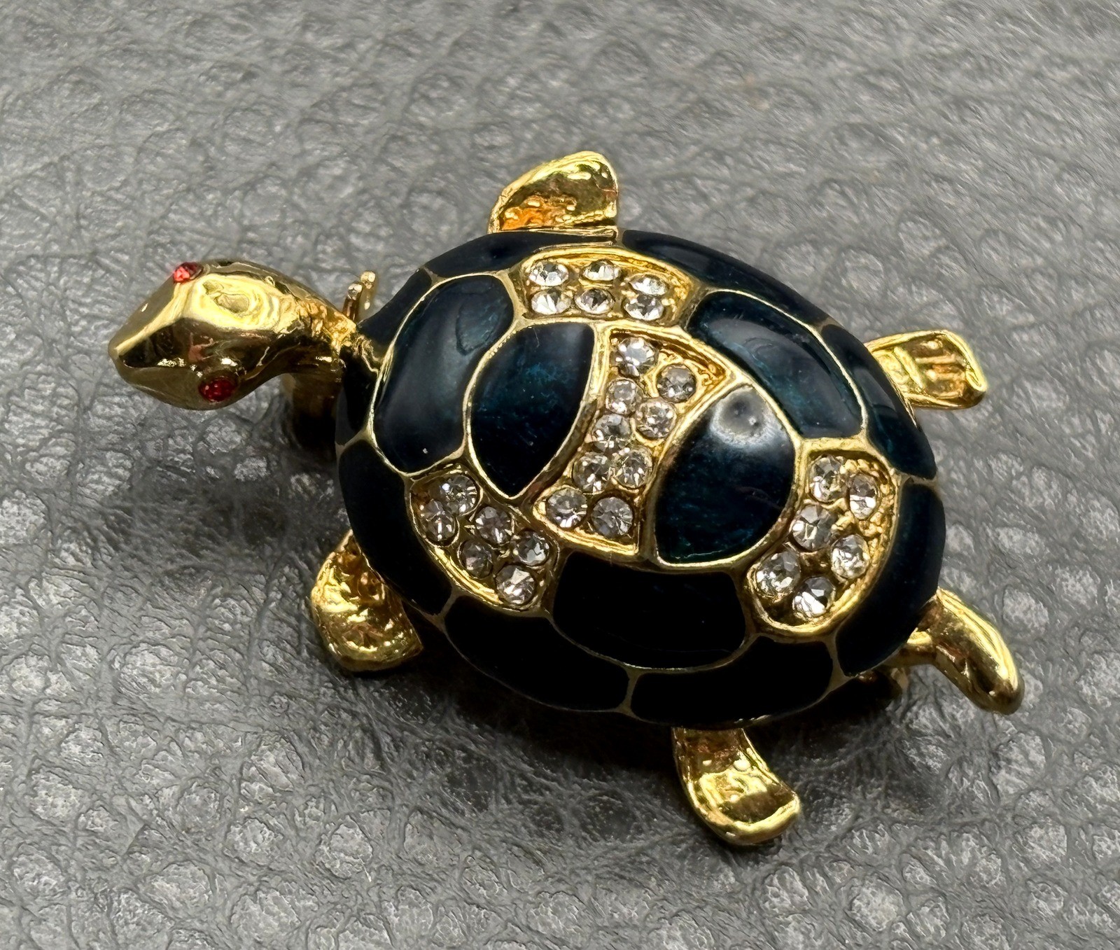 Vintage Enamel Rhinestone Gold Tone Turtle Brooch Pin
