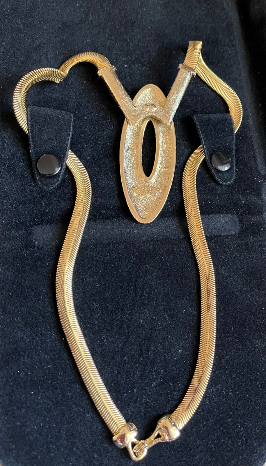 ORENA PARIS Gold Tone Chunky Chain Round Pendant Necklace Signed with Braided nn