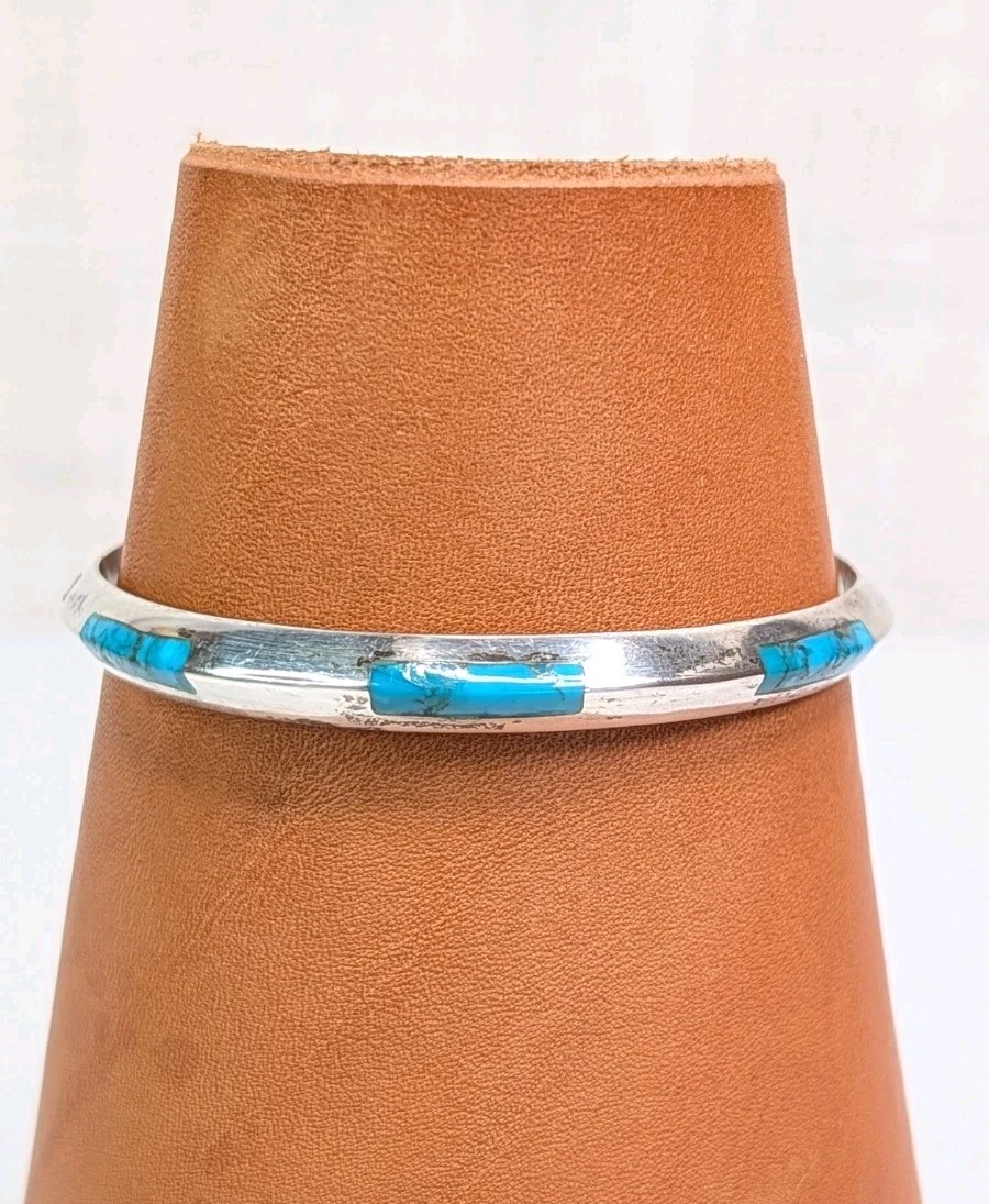 Vintage Turquoise Inlay Bangle Domed Sterling Silver Hinged Opening Size 7.25