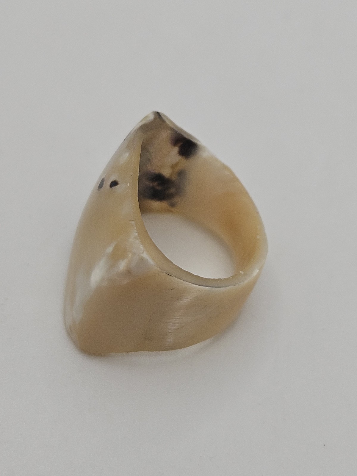 Vintage Natural Sea Shell Band Ring Size 5