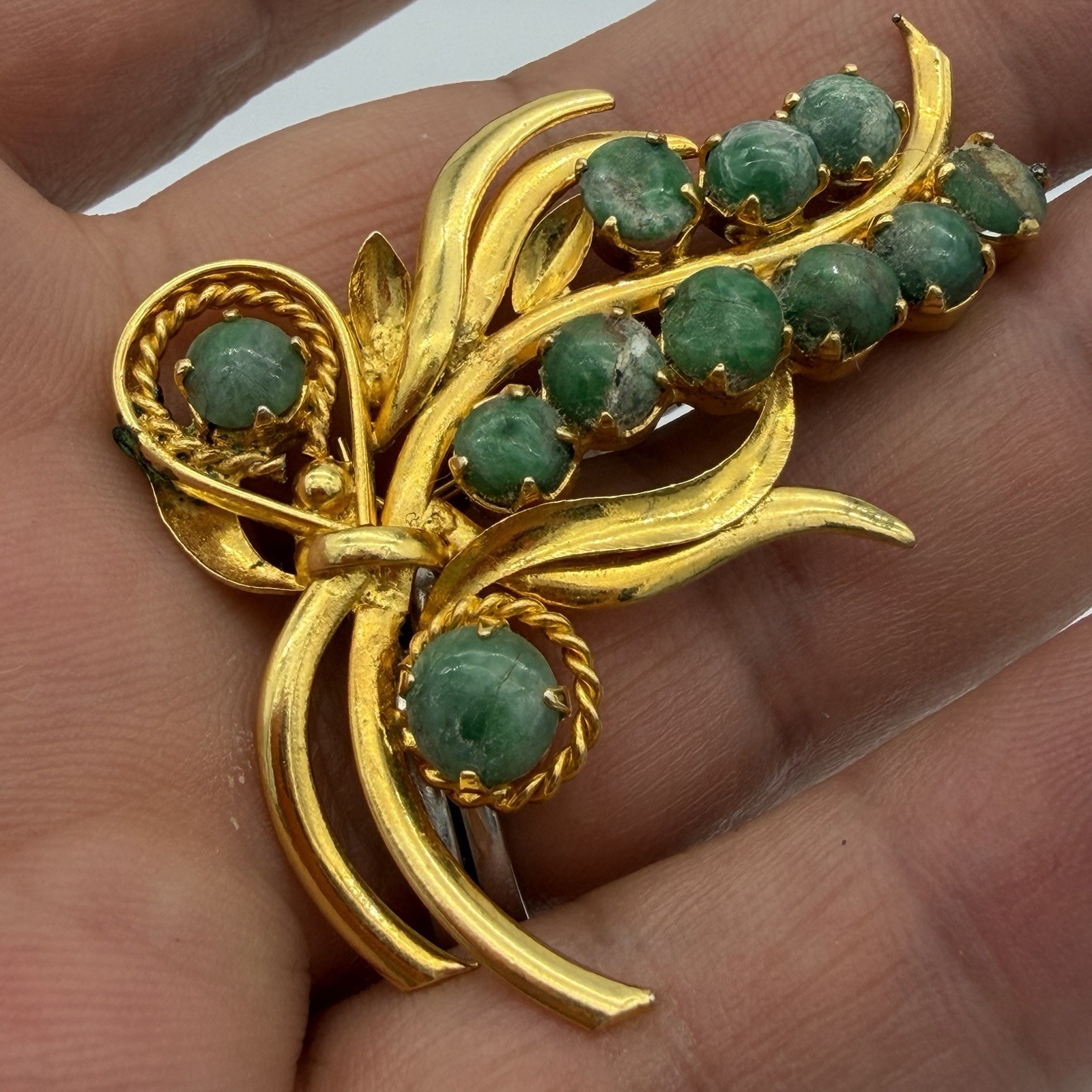 Antique Jade Brooch Pin Floral Design Bouquet Variegated Green Stone Victorian