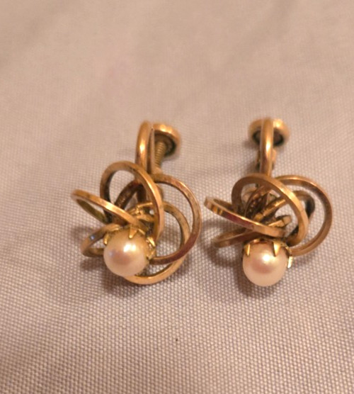 Vintage Coro screw-back vintage knot screw-back earrings 12K GF