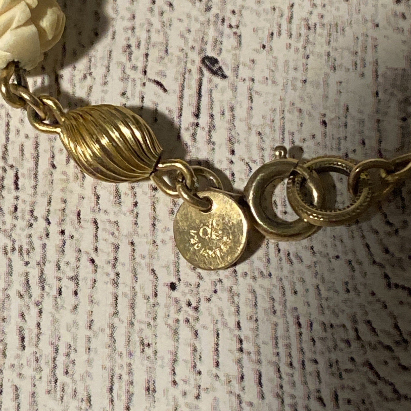 Vtg 14k GF Necklace Earrings & Bracelet Set Carved Resin Roses Gold Filled