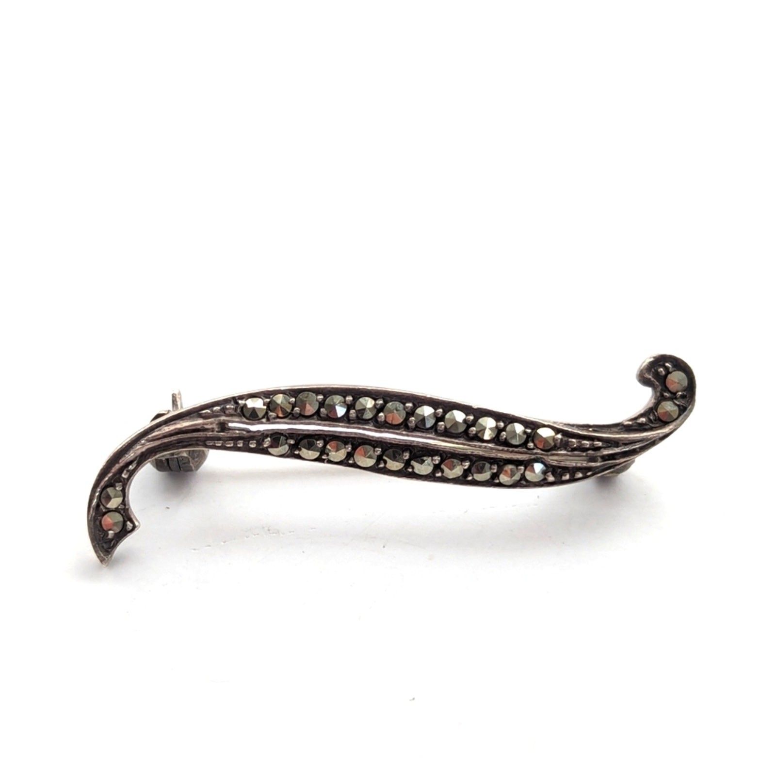 Vintage 925 Sterling Silver Swirl Ribbon Marcasite Stone Bar Brooch Pin