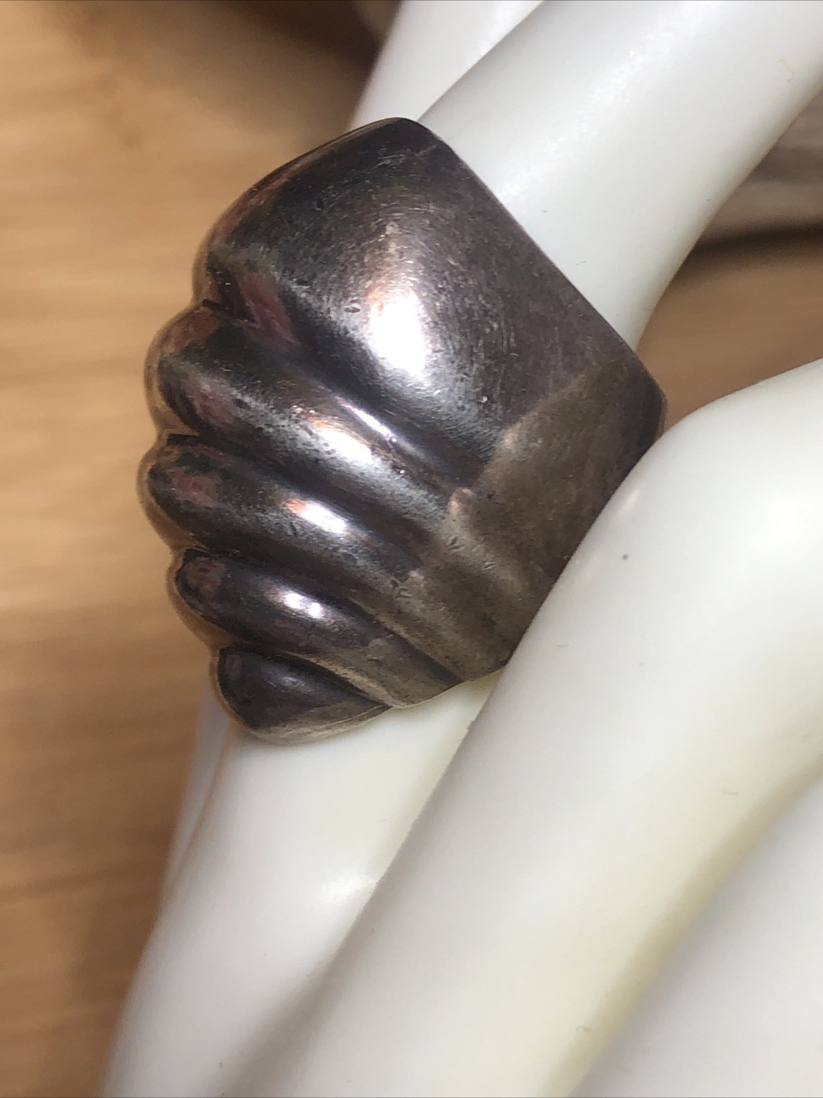 b51. Vintage AVM TAXCO Sterling Silver Rapa Shell Ring Size 6.75, 25.7g.Mex