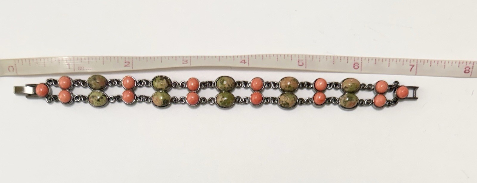 Vintage Oval Green Unakite & Round Salmon Pink Bead Gunmetal Link Bracelet 7”