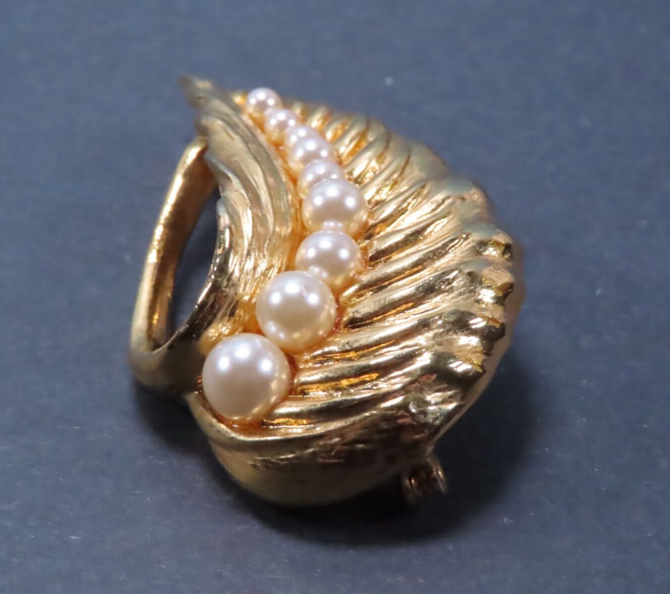 Gold Tone Faux Pearl Leaf Flower Brooch Lapel Pin 2.5″