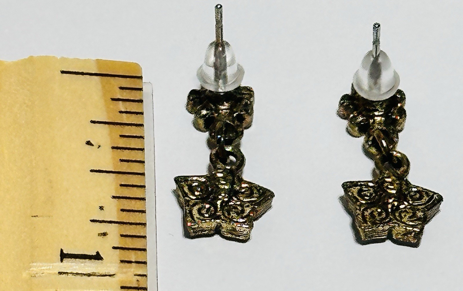 Antique Gold Tone Flower Dangle Earrings Blue And Green Rhinestones 3/4 In