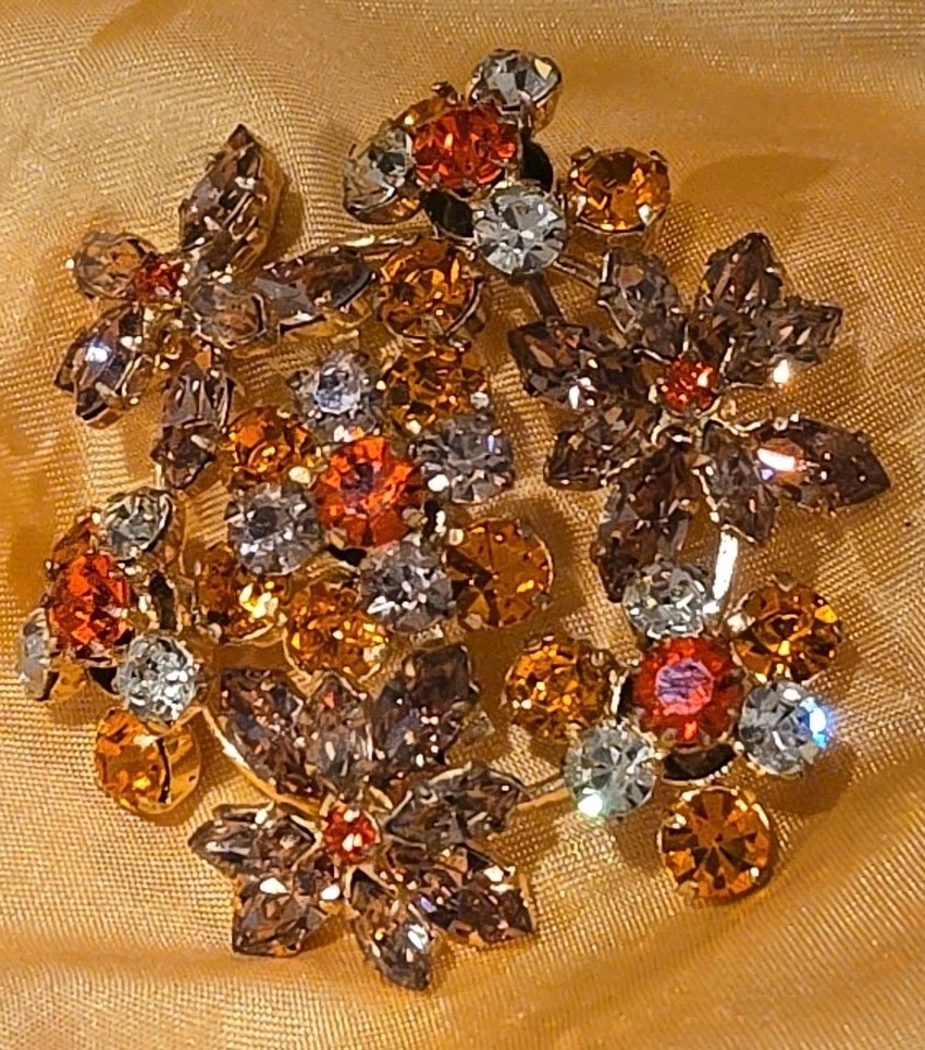VINTAGE Made In Austria Faux Topaz Citrine Crystal Brooch Pin BRILLIANT!