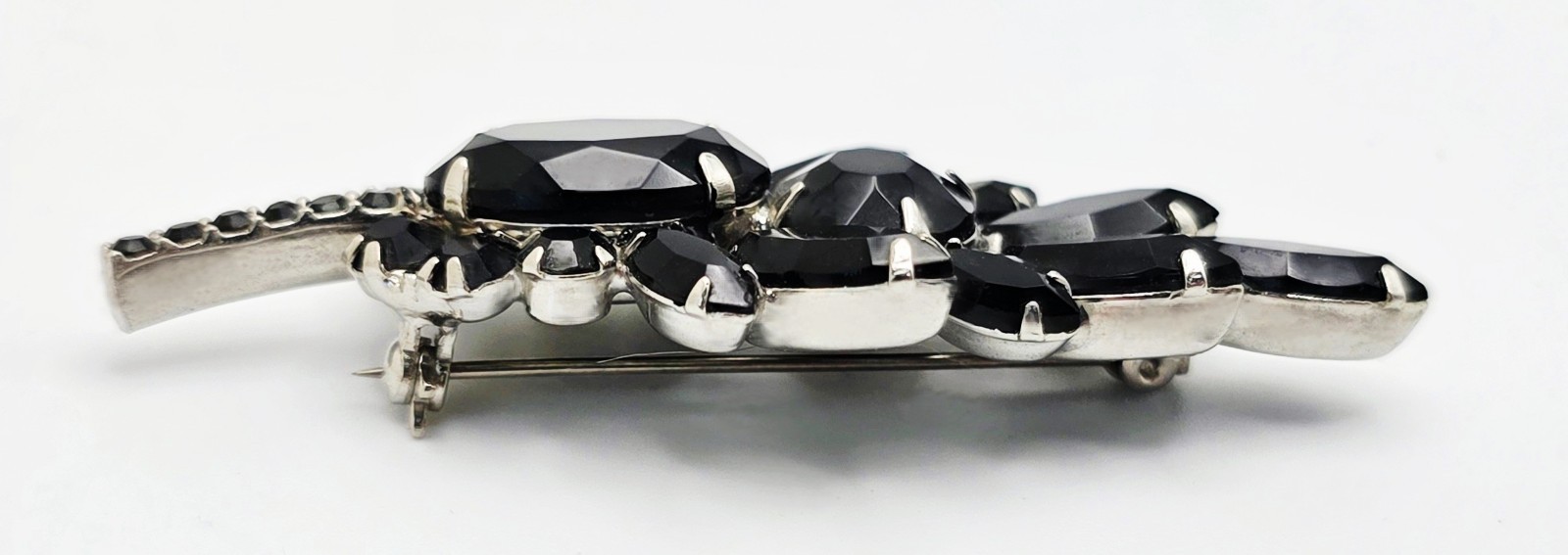 Vintage Juliana DeLizza and Elster Jet Black Rhinestone Brooch
