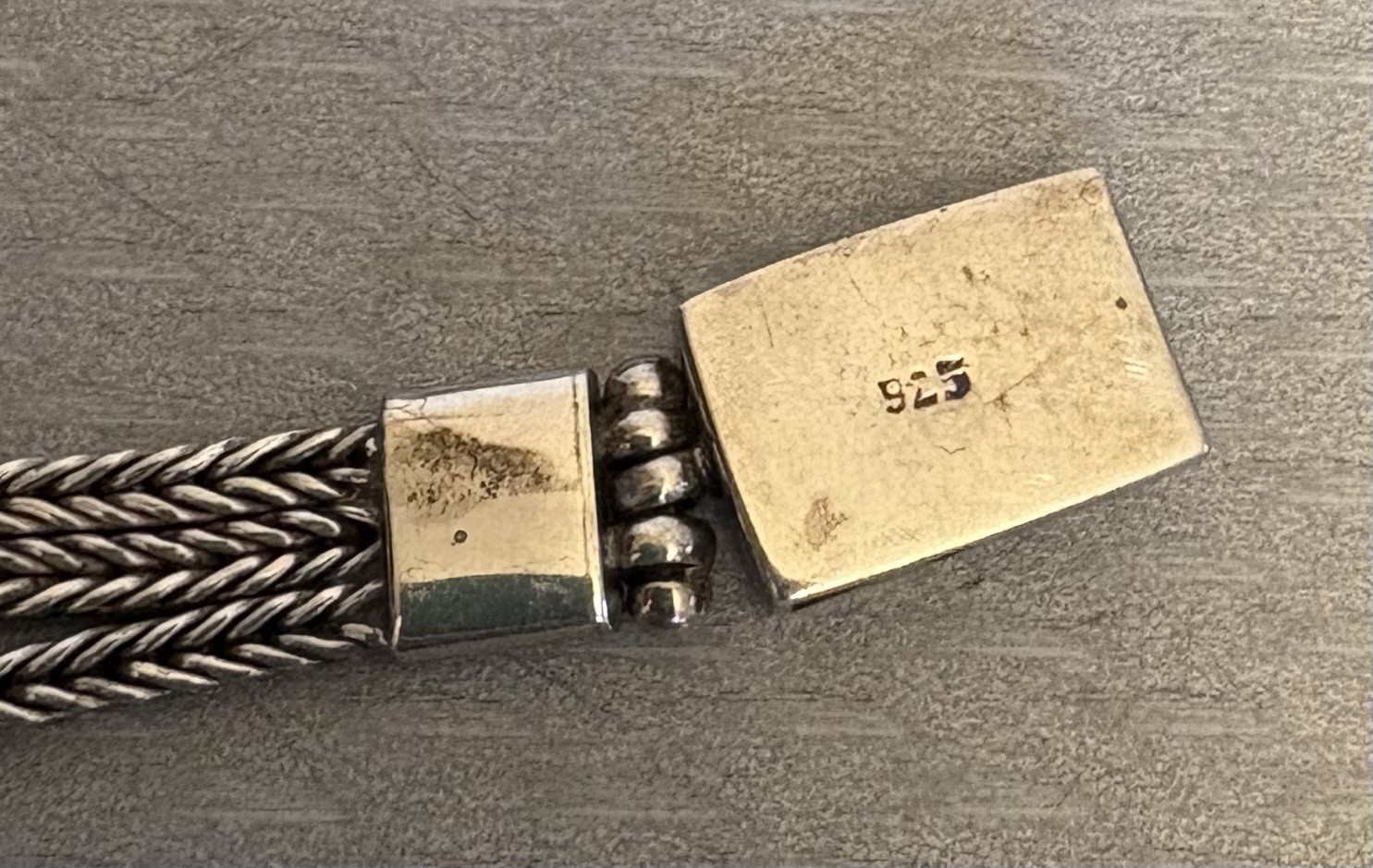 Vintage 925 Sterling Silver Bracelet Triple Wheat Chain Center Medallion 7.5″