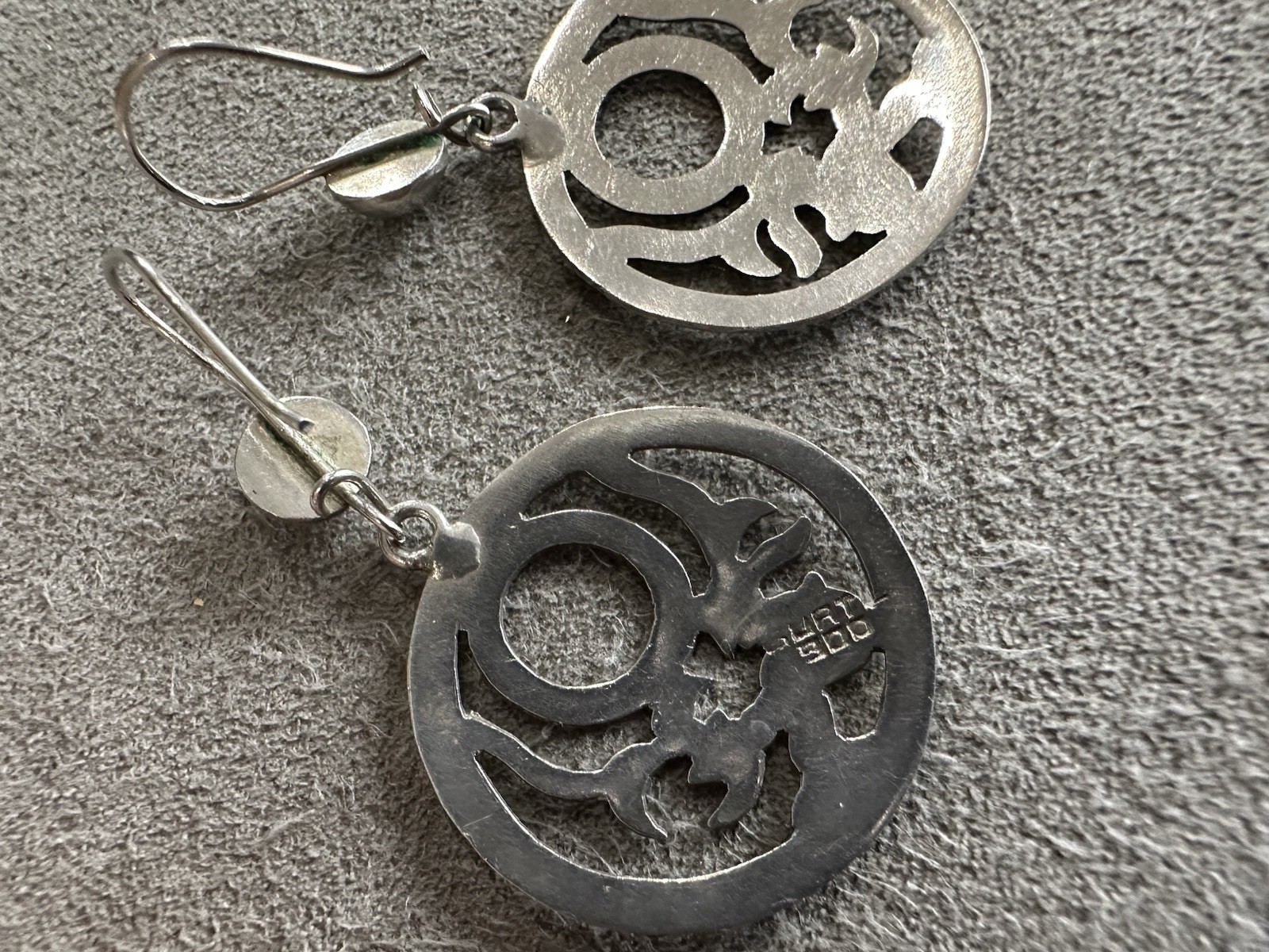 Vintage 900 Silver Guatemala Tribal Warrior Ornate Etched Dangle Earrings