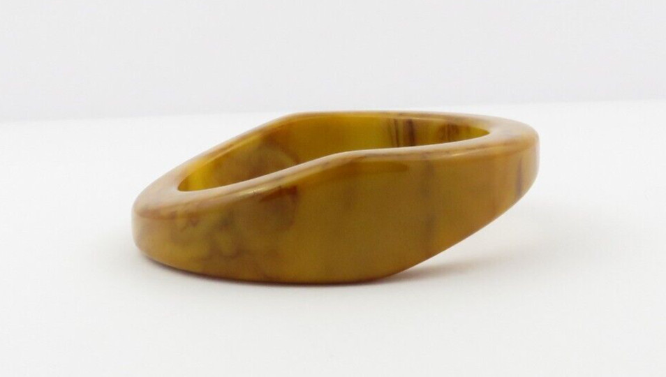 Vtg.Bakelite Chunky Wavy Bangle Bracelet Butterscotch/Choco Swirl retro Jewelry