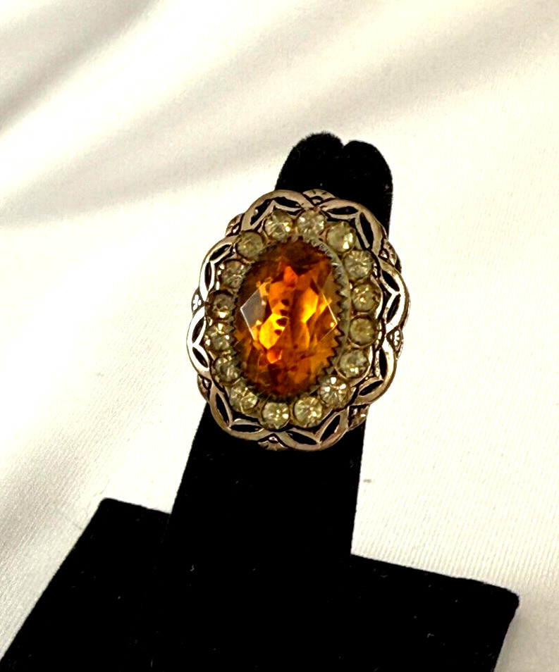 Vintage Cognac & Clear Rhinestone Antiqued Gold Tone Oval Ring Size 4.25