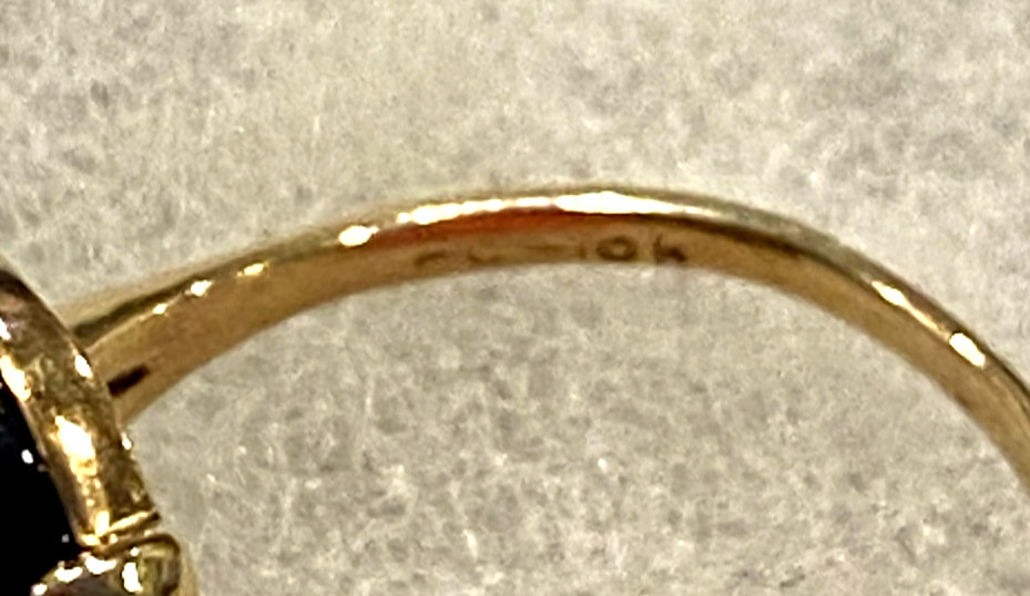 Vintage 10 Kt Onyx & Diamond Ring Size 6 1/2 – 3.6 Grams