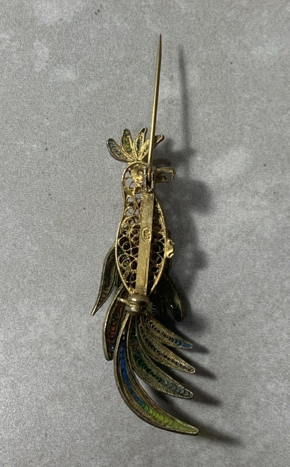 ANTIQUE CHINESE GOLD COLORFUL ENAMEL COCKATOO PARROT PIN 800