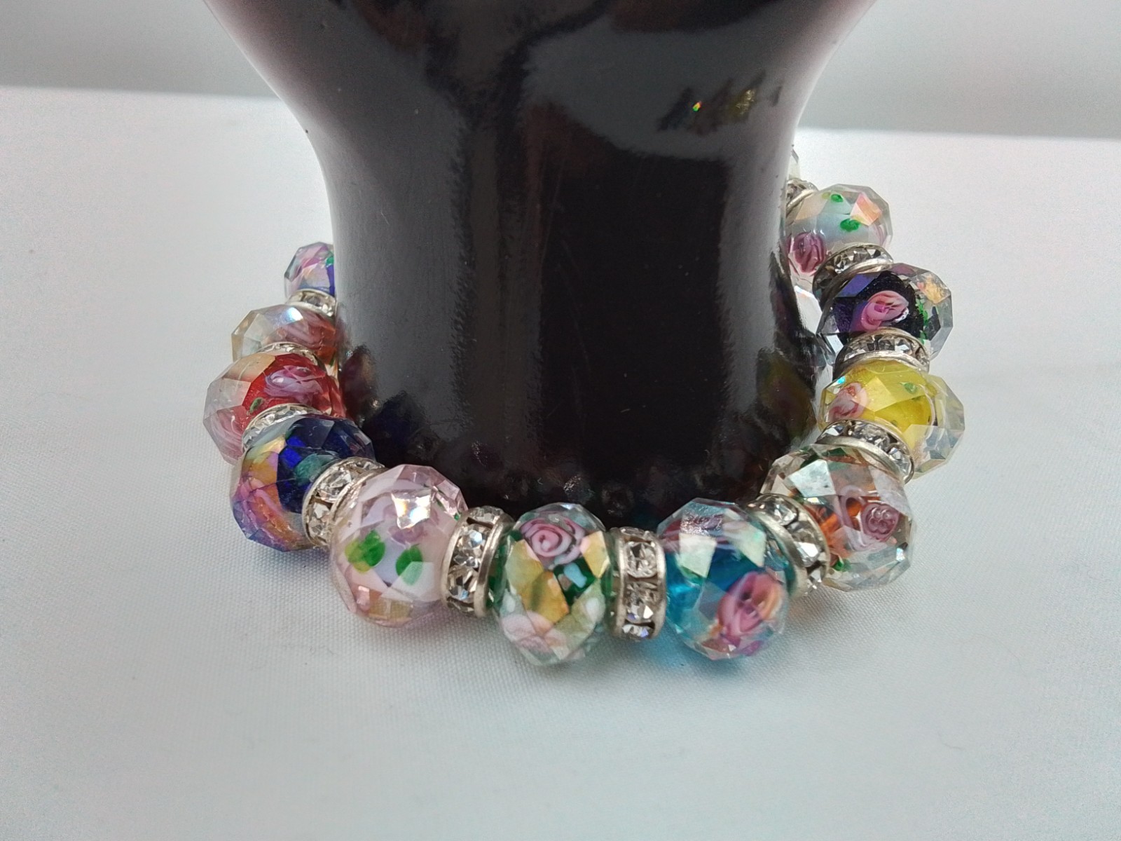GLASS FACETED BEADED MILLEFIORI STRETCH BRACELET ROSE FLORAL AURORA BOREALIS VTG
